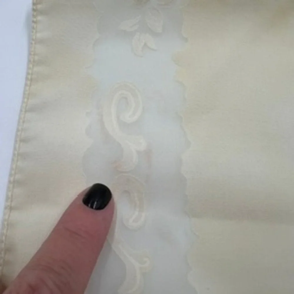 Vintage Cream Floral Damask Napkins‎ Set of 13 Sheer Organza Detail